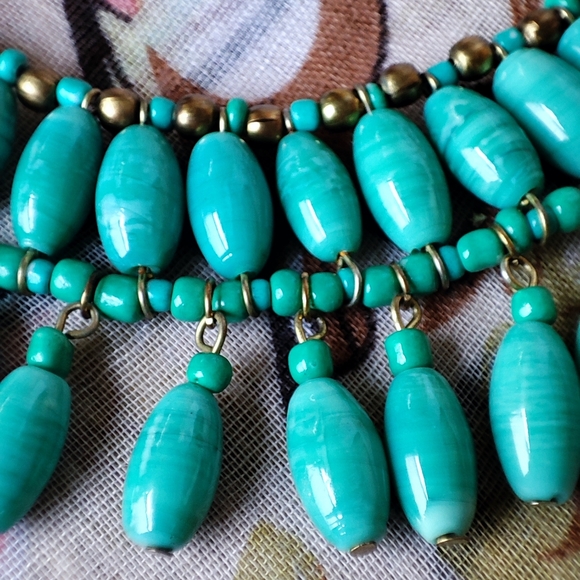 Aqua Turquoise Glass Beaded Bib Collar Style Necklace Vintage EUC Mermaid Brass - Picture 7 of 8